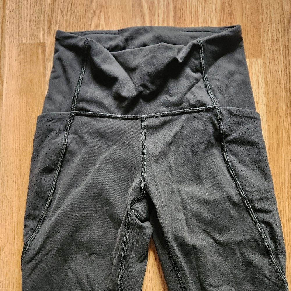 lululemon athletica Black Leggings - Picture 3 of 9